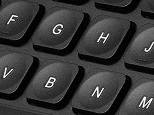 Sculpted Keys with silent Scissor Switch