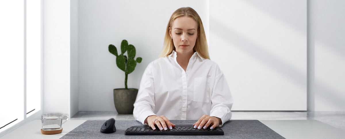 PERIBOARD-813 Slim Ergo Split Keyboard